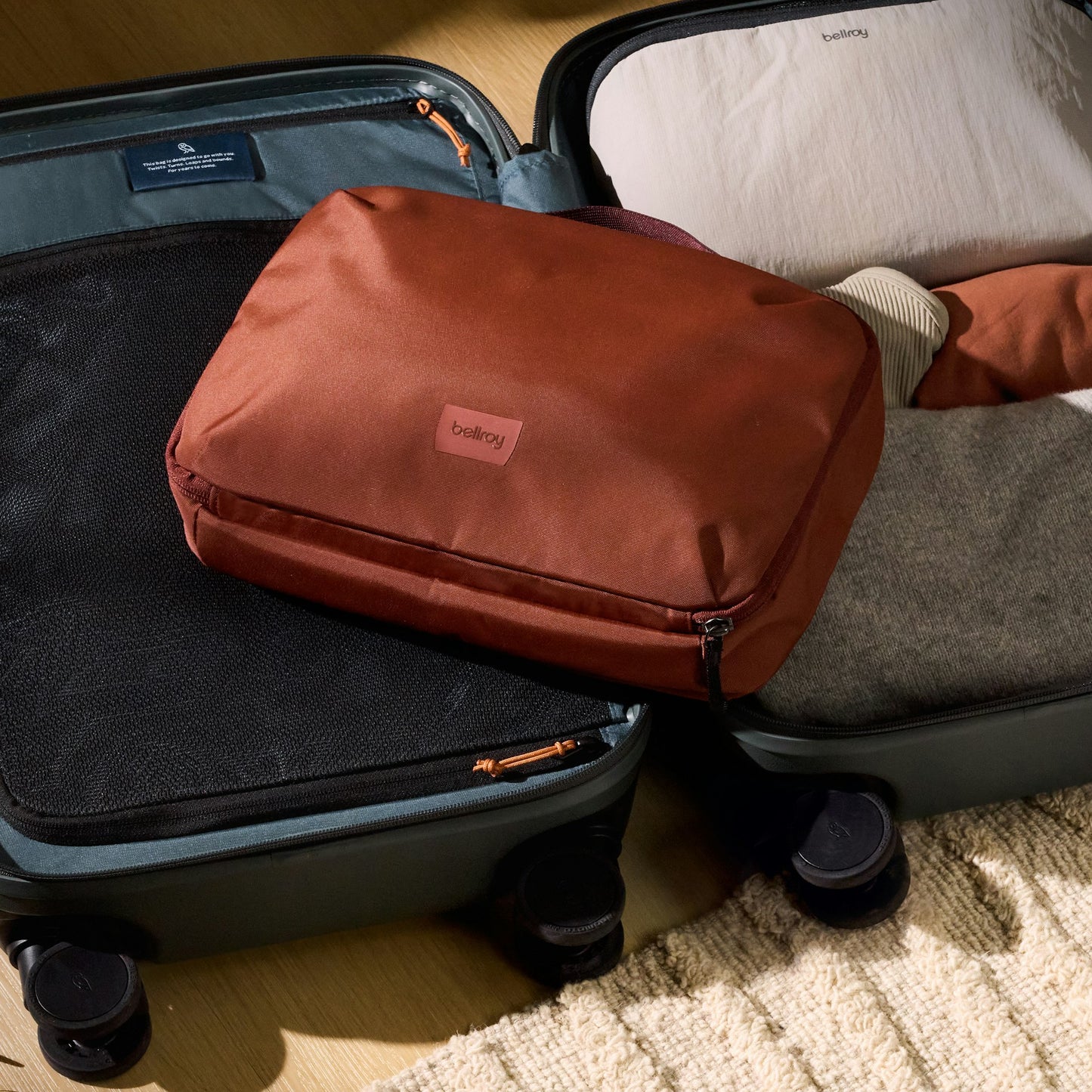 Hanging Toiletry Kit Plus - US 5332