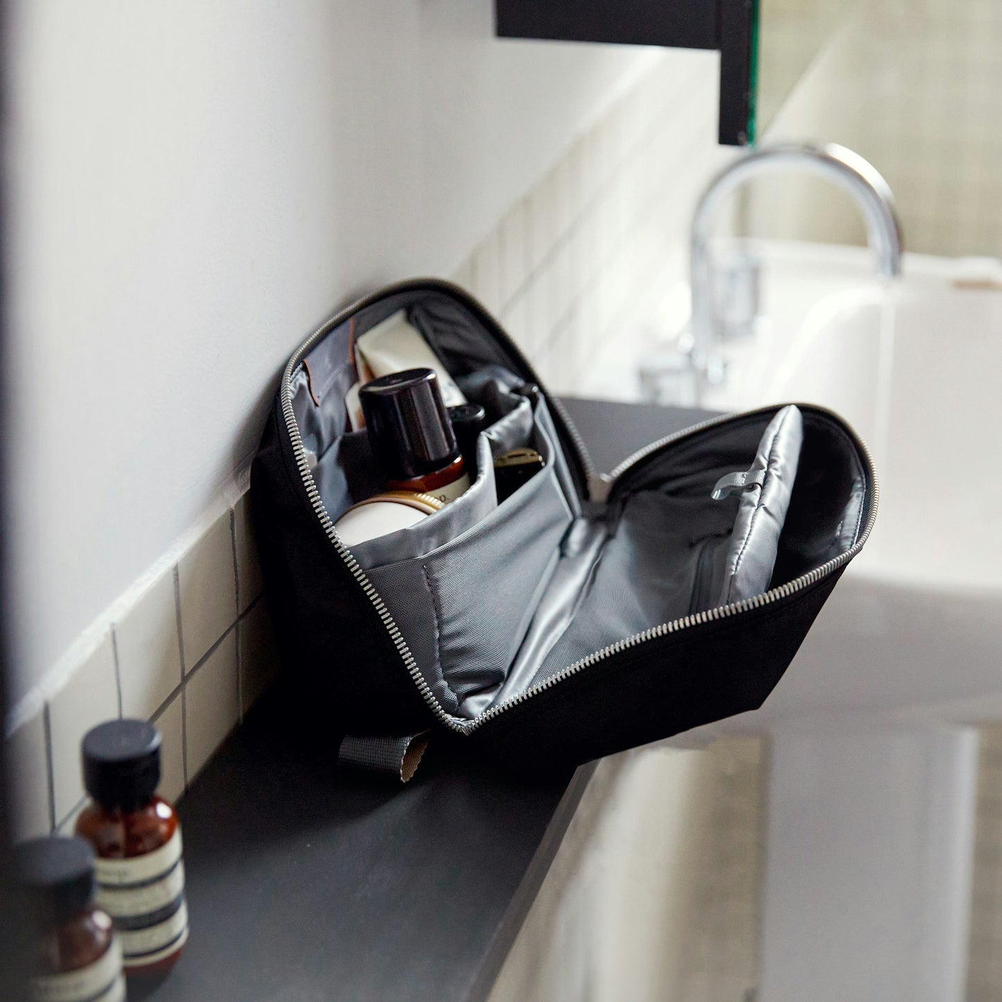Toiletry Kit Plus - US 3577