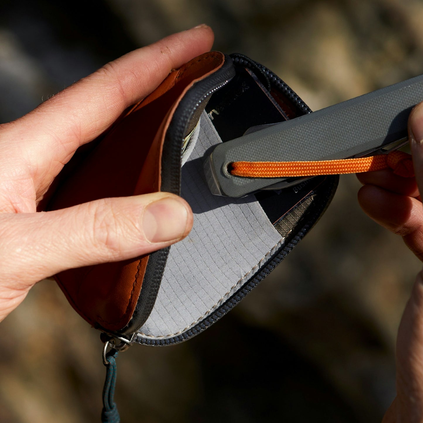 Venture Card Pocket - US 9620