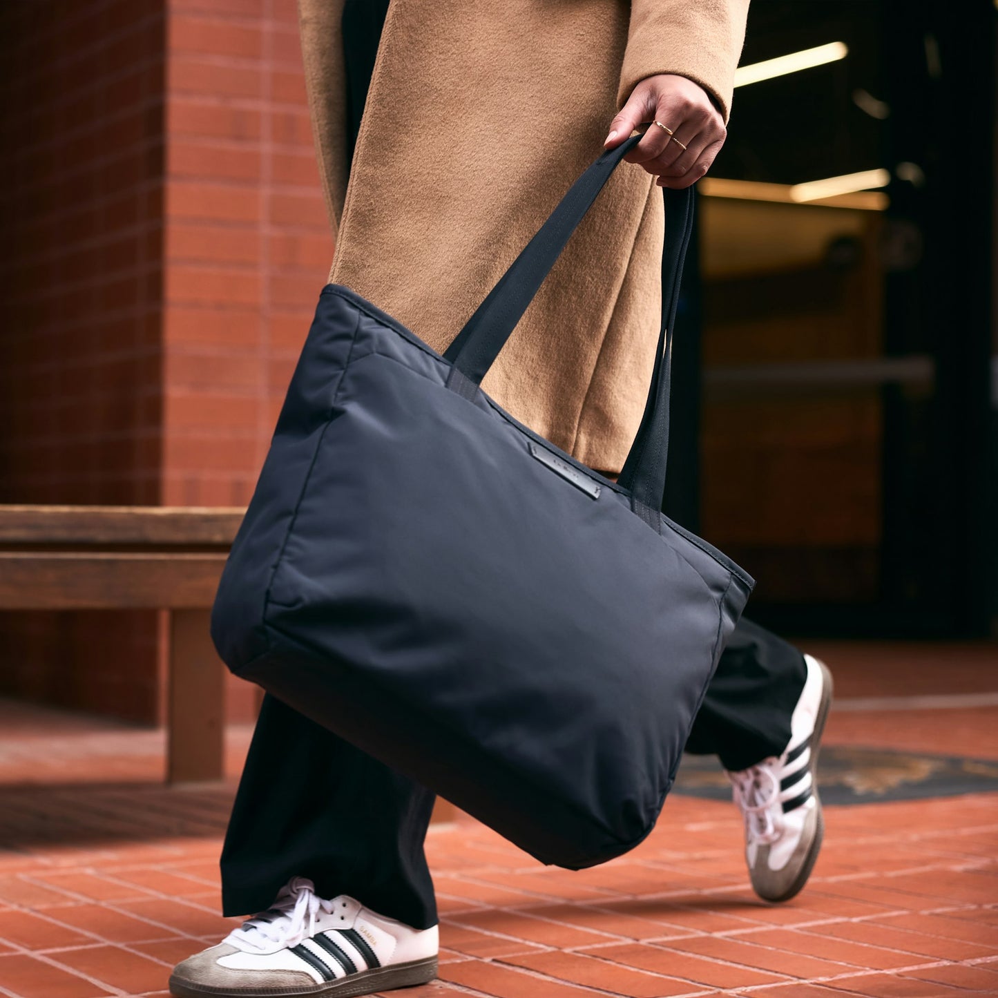 Tokyo Tote Compact - US 2106