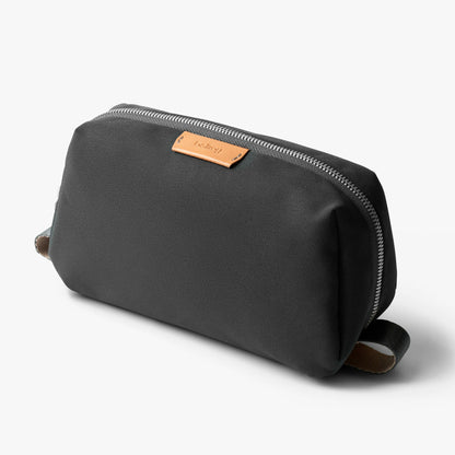 Toiletry Kit - US 8635