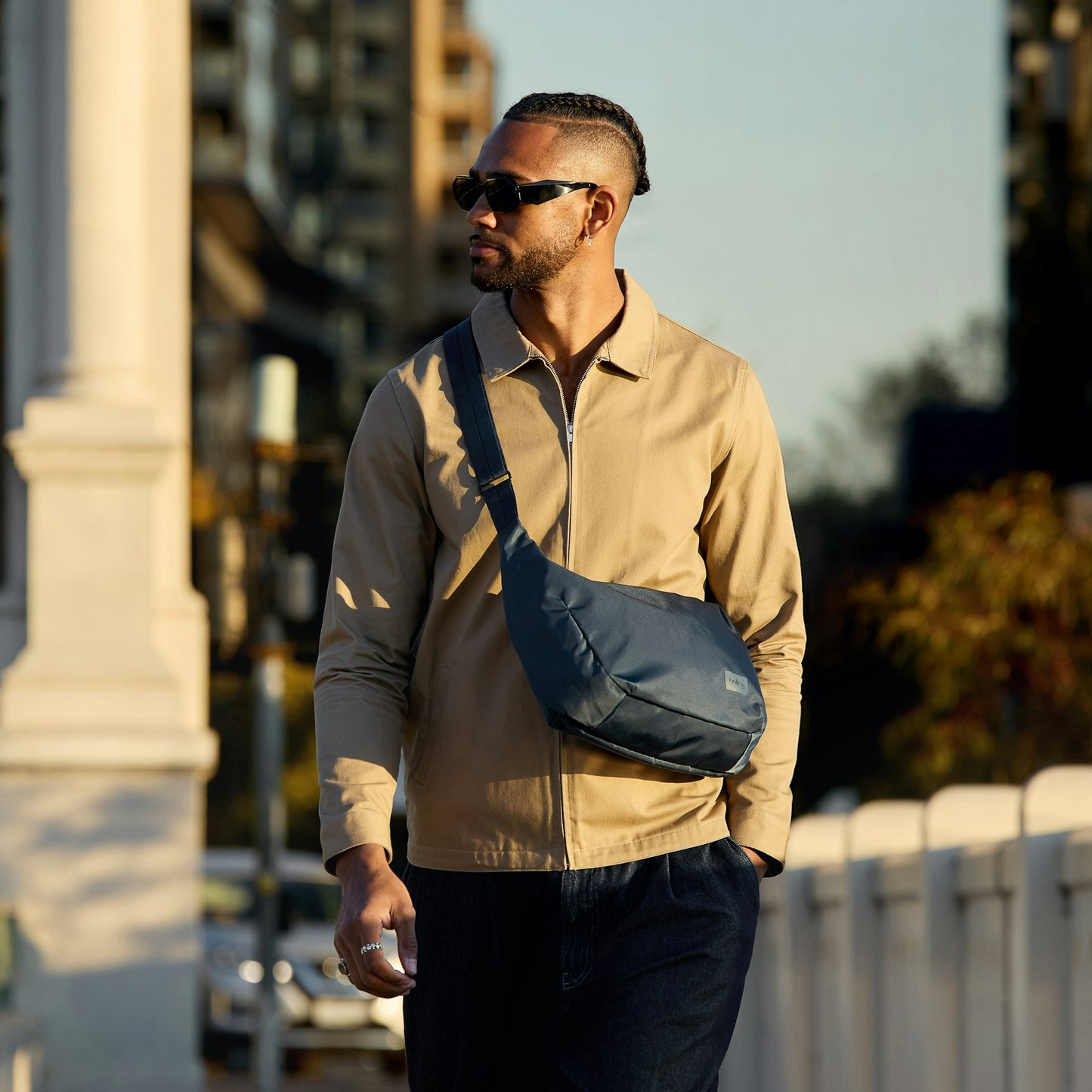 Laneway Crescent Bag 7L - US 0242