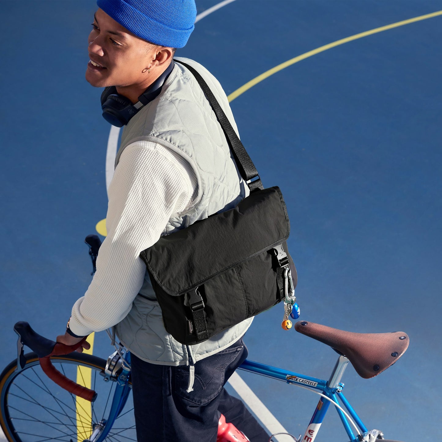 Cinch Messenger - US 5475