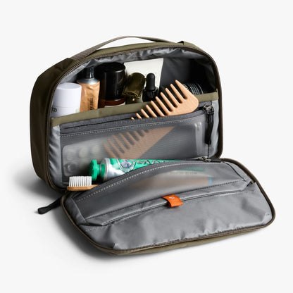 Hanging Toiletry Kit - US 5659