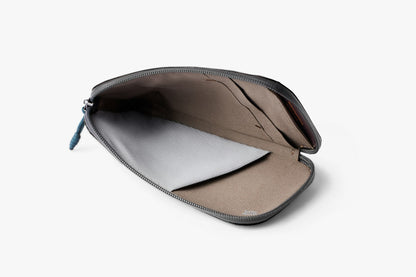 Venture Phone Pocket - US 4991