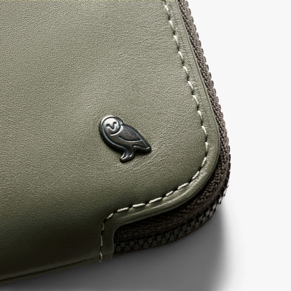 Card Pocket - US 8489