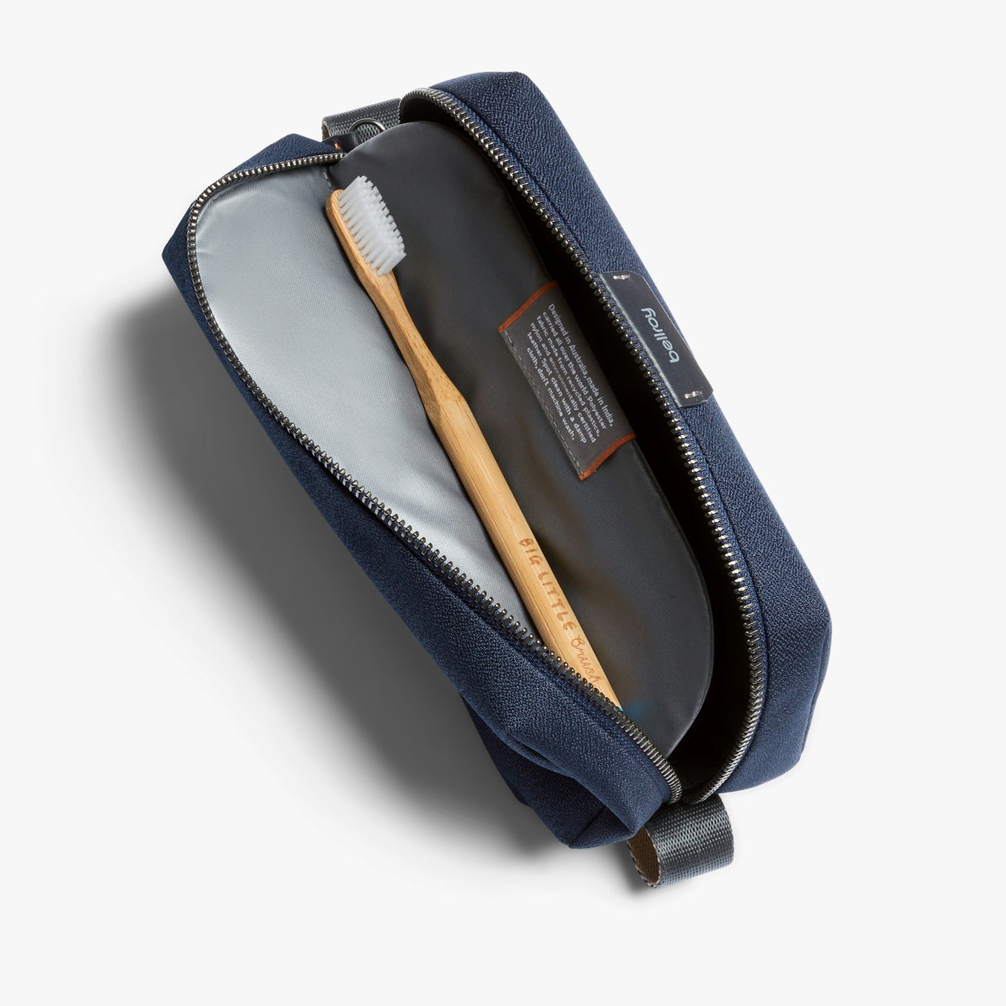 Toiletry Kit - US 4829