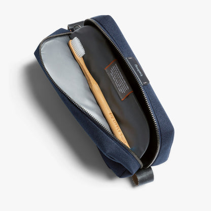 Toiletry Kit - US 4829
