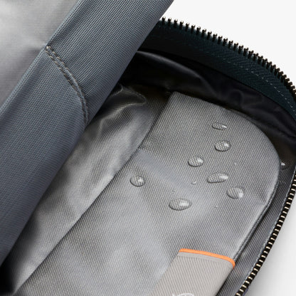 Toiletry Kit - US 8635
