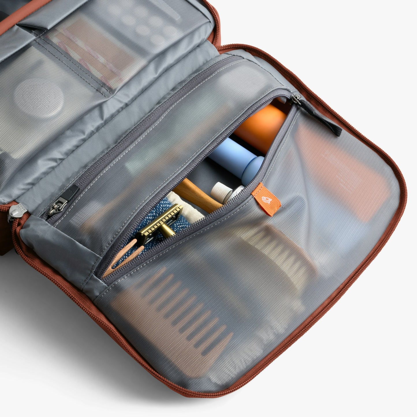 Hanging Toiletry Kit Plus - US 1329