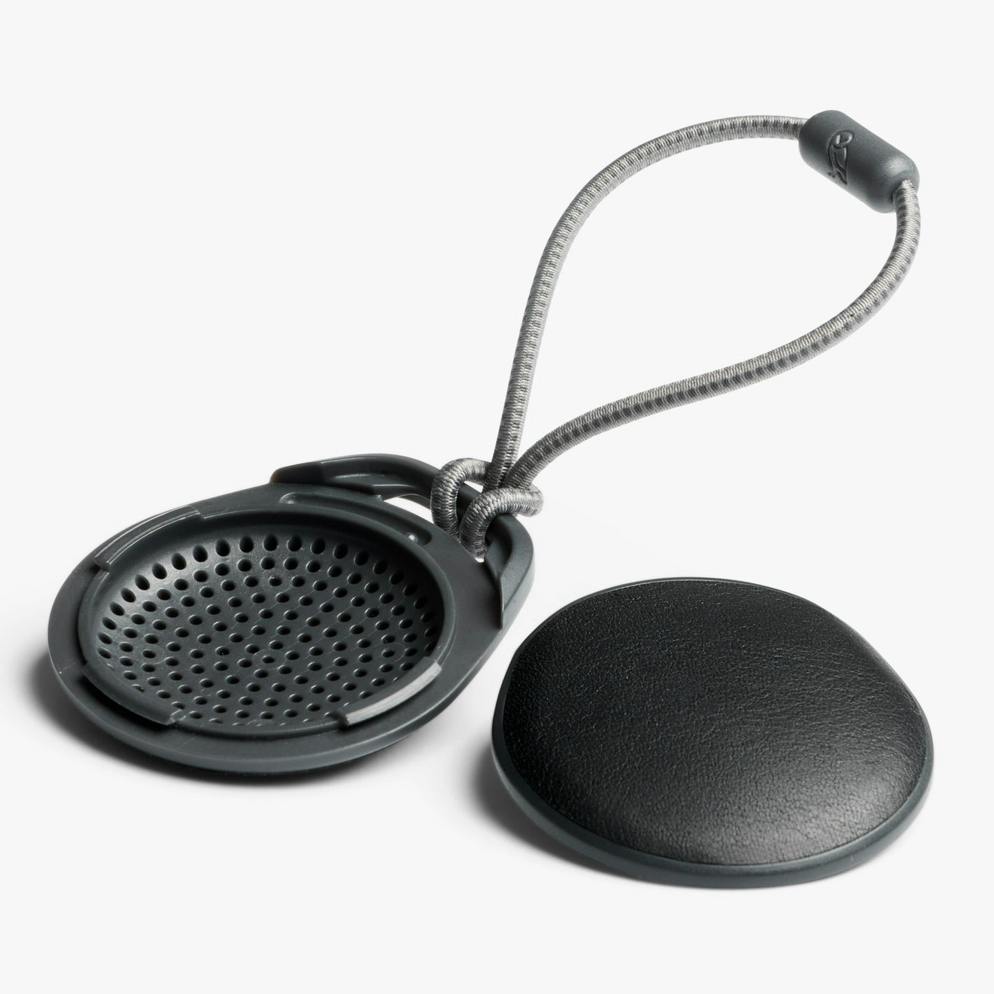 Tag Case - US 9585