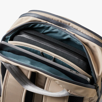 Transit Workpack Pro 22L - US 3241