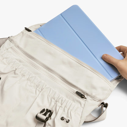 Cinch Messenger - US 4181