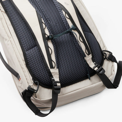 Lite Travel Pack 30L - US 9281