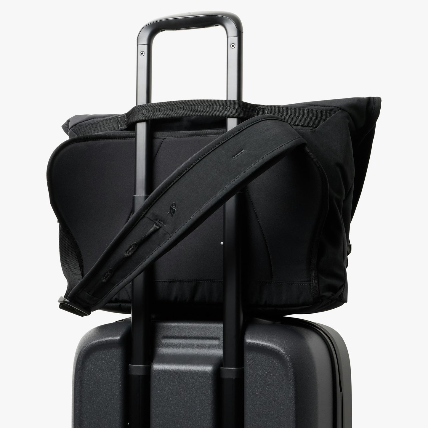 Venture Messenger 16” - US 9372