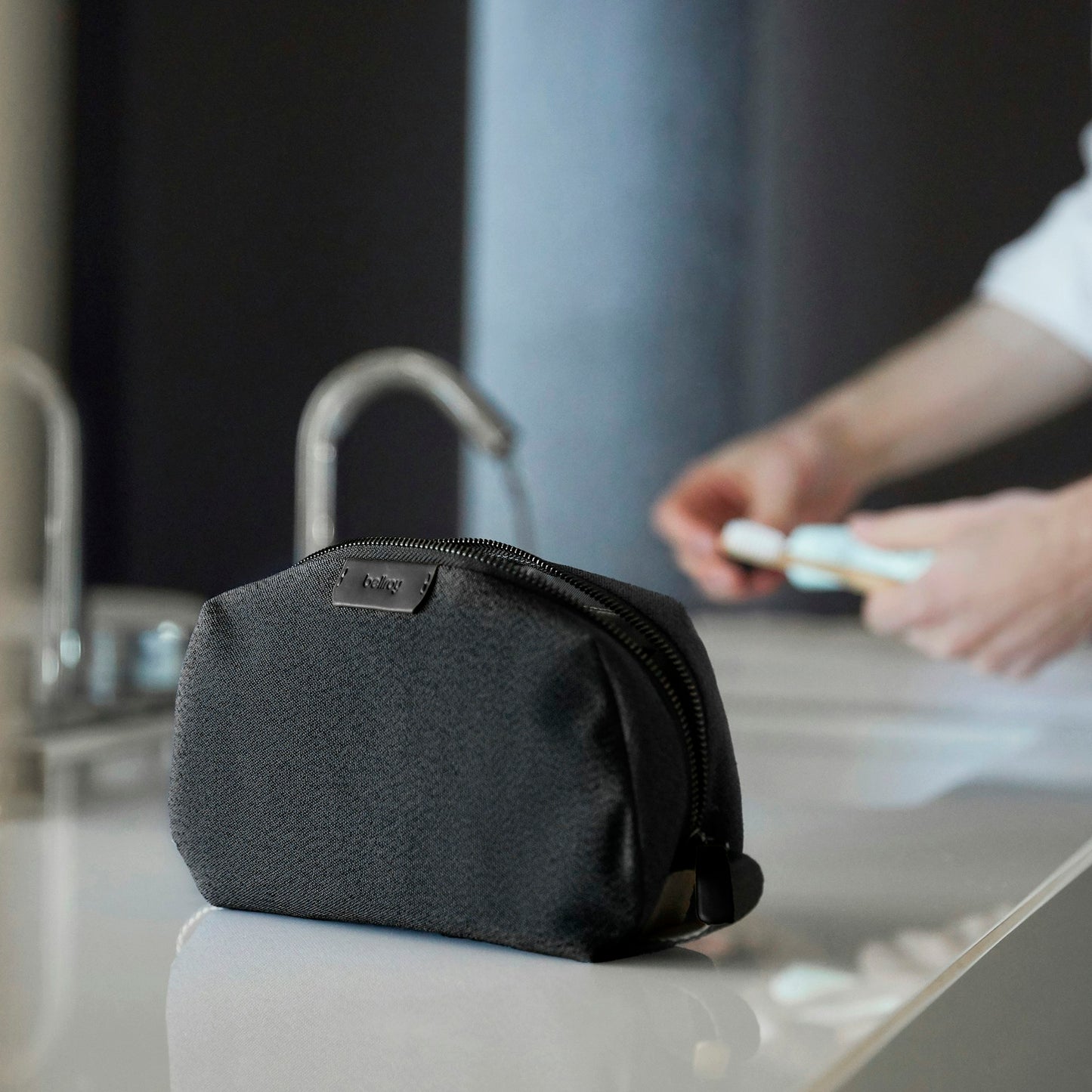Toiletry Kit - US 8635