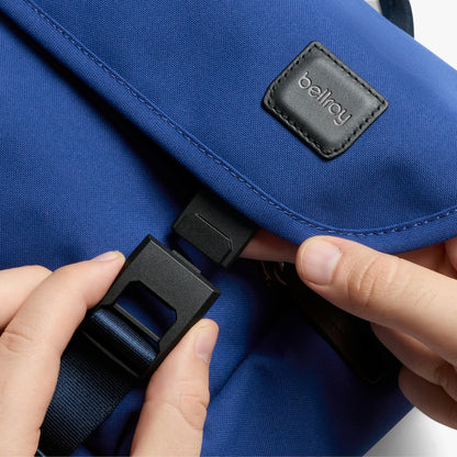 Classic Messenger - US 4165