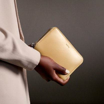 Folio Wallet - US 5946