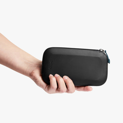 Venture Phone Pocket - US 4991